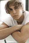 Rhys Wakefield photo